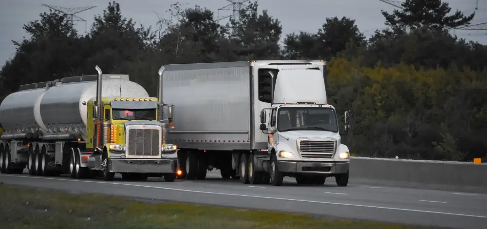 semi-trailer trucks