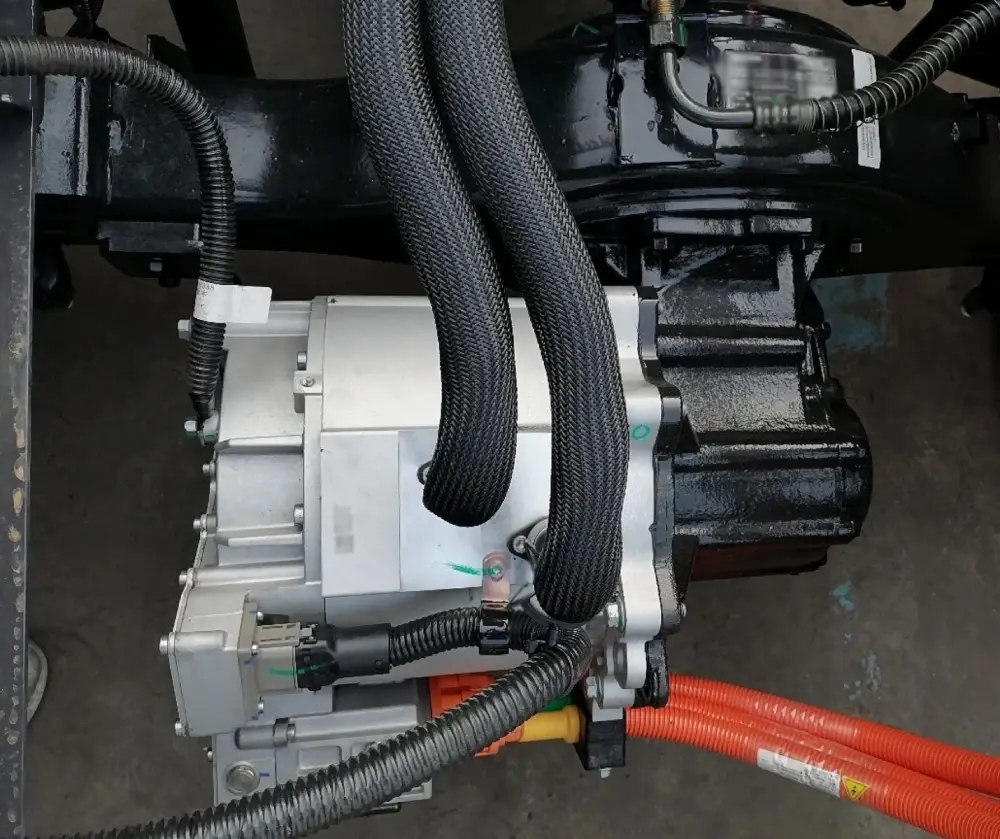 light truck e-axle with water-cooled motor